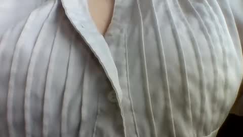Snapshot of layannalea chatting on June 11, 2026, 12:43 am layannalea online show from June 11, 2026, 12:43 am