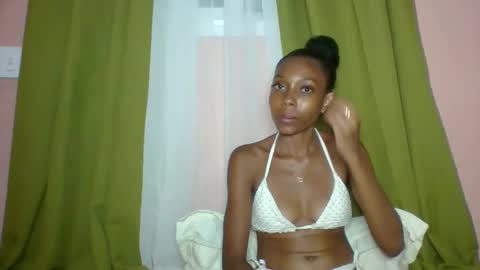 layannek online show from March 6, 2026, 5:53 pm