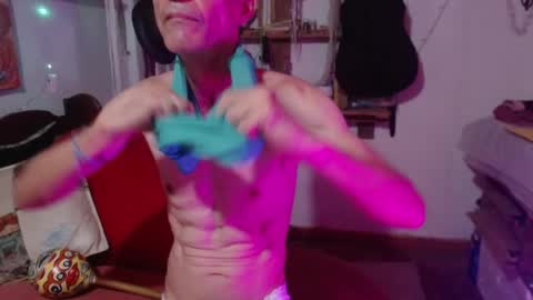 Laye19 online show from December 2, 2024, 3:58 am