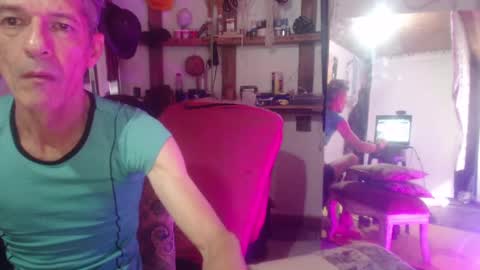 Laye19 online show from January 3, 2025, 1:58 pm