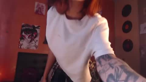 Snapshot of layla_quinn chatting on July 9, 2026, 2:43 pm layla_quinn online show from July 9, 2026, 2:43 pm