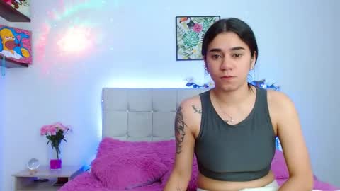 Snapshot of layla_roma chatting on January 15, 2025, 4:57 am Lia and Rachel online show from January 15, 2025, 4:57 am