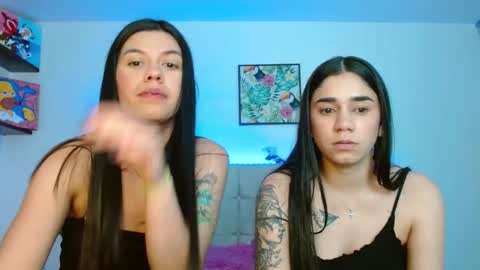 Snapshot of layla_roma chatting on January 20, 2025, 1:18 am Lia and Rachel online show from January 20, 2025, 1:18 am