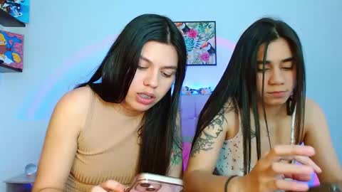 Snapshot of layla_roma chatting on January 31, 2025, 12:39 am Lia and Rachel online show from January 31, 2025, 12:39 am