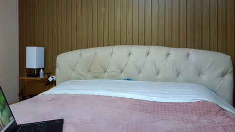 Snapshot of laylabrasil chatting on February 18, 2025, 1:21 am kelly online show from February 18, 2025, 1:21 am