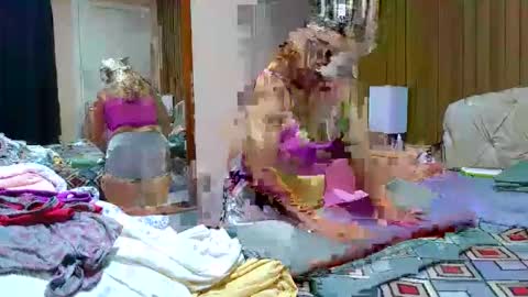 Snapshot of laylabrasil chatting on November 26, 2025, 10:55 pm kelly online show from November 26, 2025, 10:55 pm