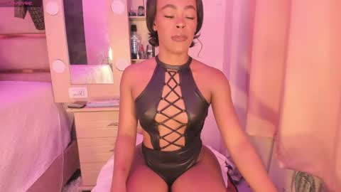 Snapshot of laylacarteer chatting on June 17, 2026, 7:26 pm LAYLA online show from June 17, 2026, 7:26 pm