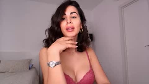 Snapshot of layladarkeyes chatting on March 3, 2026, 3:40 pm Layla online show from March 3, 2026, 3:40 pm