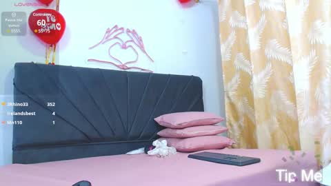laylafoxy_tay online show from February 26, 2025, 6:04 am