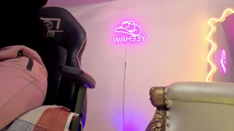 laylafoxy_tay online show from March 14, 2026, 3:23 am