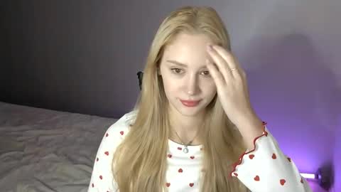 Snapshot of laylapretty001 chatting on January 13, 2026, 5:13 am LaylaPretty001 online show from January 13, 2026, 5:13 am