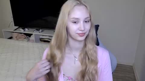 Snapshot of laylapretty001 chatting on April 28, 2026, 4:28 am LaylaPretty001 online show from April 28, 2026, 4:28 am