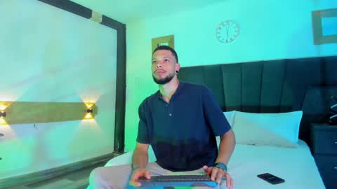 Layla Ryan online show from December 22, 2024, 5:23 am