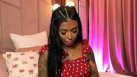 Layla online show from July 28, 2026, 5:58 am