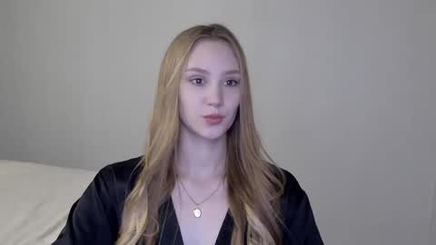 Snapshot of laylla001 chatting on December 9, 2024, 5:40 am Laylla001 online show from December 9, 2024, 5:40 am