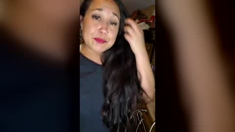 Snapshot of laylolajade chatting on July 15, 2026, 7:41 pm laylolajade online show from July 15, 2026, 7:41 pm