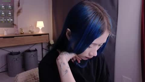 Snapshot of le_chan chatting on November 14, 2025, 9:30 am felixe online show from November 14, 2025, 9:30 am