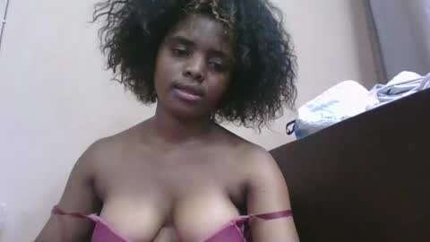 lea96546 online show from March 26, 2026, 6:57 pm