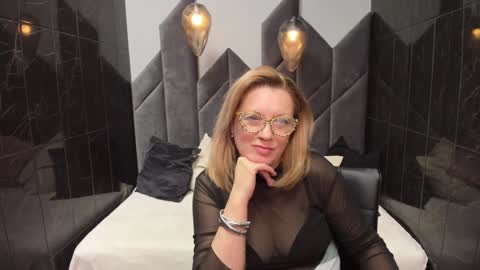 Lea online show from February 4, 2025, 7:33 pm