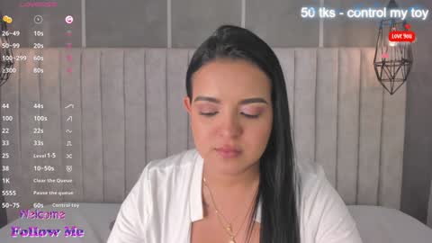 Snapshot of lea_gray chatting on January 10, 2025, 6:49 pm online show from January 10, 2025, 6:49 pm