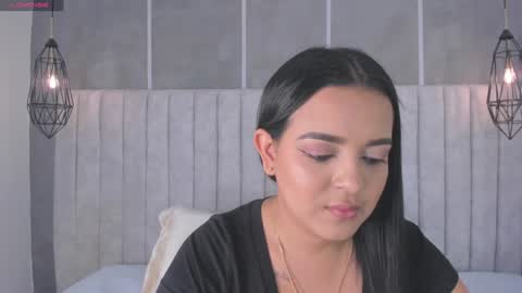 Snapshot of lea_gray chatting on January 25, 2025, 7:07 pm online show from January 25, 2025, 7:07 pm