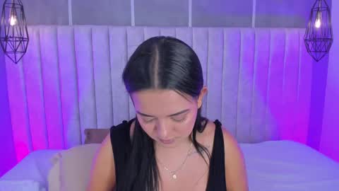 Snapshot of lea_gray chatting on September 11, 2025, 7:14 pm online show from September 11, 2025, 7:14 pm