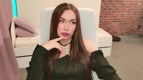 Snapshot of lea_loon chatting on October 13, 2025, 10:37 am lea_loon online show from October 13, 2025, 10:37 am