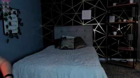 Snapshot of lea_velle chatting on September 11, 2025, 4:12 am Lea Velle online show from September 11, 2025, 4:12 am