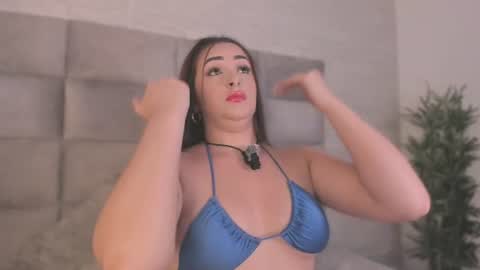 lea_walkerr online show from July 28, 2026, 7:39 pm