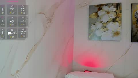 LEAH online show from April 7, 2026, 3:07 am