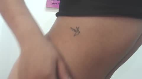 leah_susman online show from February 26, 2025, 4:47 am