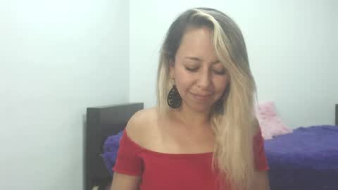 leah_susman online show from September 10, 2025, 3:39 am