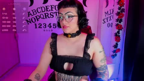 Snapshot of leahghoul666 chatting on November 7, 2025, 3:28 am Leah Independent Model OF leahghoul666 online show from November 7, 2025, 3:28 am