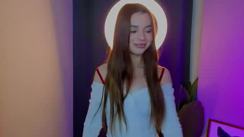 Sophie online show from April 3, 2026, 7:12 pm