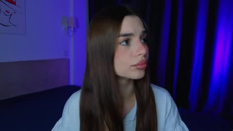 Snapshot of leandraconcatelli chatting on May 24, 2026, 7:08 pm Sophie online show from May 24, 2026, 7:08 pm