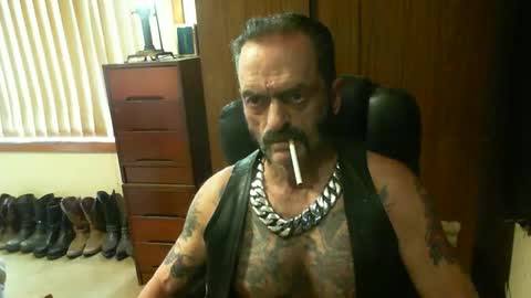 leathergreaser online show from January 1, 2025, 1:26 am