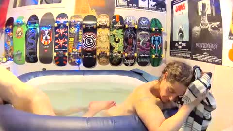 Snapshot of leatherluvefuck chatting on October 28, 2025, 2:26 am kinky dirty fuck online show from October 28, 2025, 2:26 am