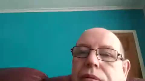 leatherpants68 online show from October 9, 2025, 7:28 am