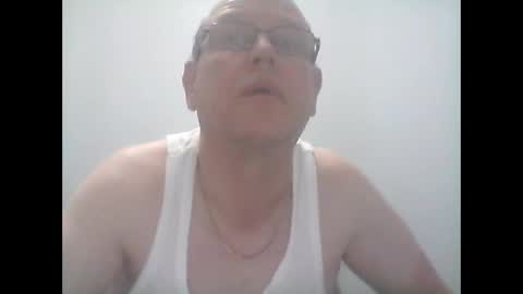 Snapshot of leatherpants68 chatting on May 31, 2026, 7:04 pm leatherpants68 online show from May 31, 2026, 7:04 pm