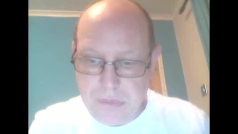 Snapshot of leatherpants68 chatting on June 9, 2026, 9:37 pm leatherpants68 online show from June 9, 2026, 9:37 pm