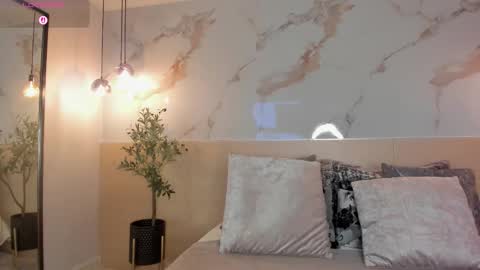    online show from December 3, 2025, 10:19 pm