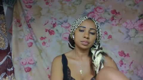 Snapshot of leatianaa chatting on May 20, 2026, 4:35 pm leatianaa online show from May 20, 2026, 4:35 pm