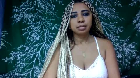 leatianaa online show from July 16, 2026, 4:35 pm