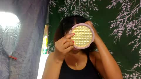 leatianaa online show from July 26, 2026, 4:36 pm