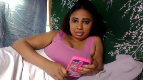 leatianaa online show from July 28, 2026, 7:39 pm