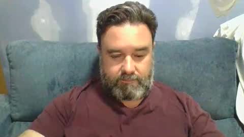 lecheare28 online show from May 29, 2026, 4:27 pm