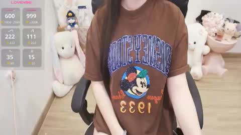 Lee online show from July 24, 2026, 2:09 am