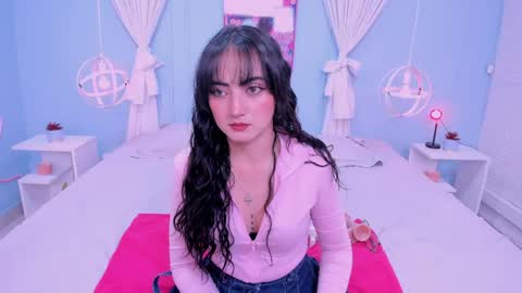 Leah Carter  online show from May 23, 2026, 3:45 am