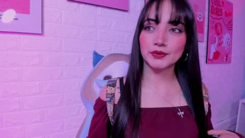Leah Carter  online show from May 26, 2026, 3:46 am