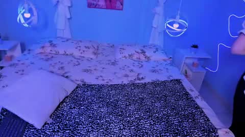 Leah Carter  online show from May 28, 2026, 3:48 am